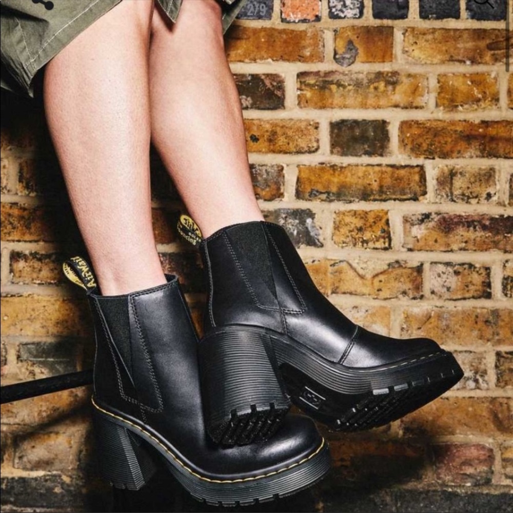 Dr. Martens Spence Chelsea Boot Size 6
